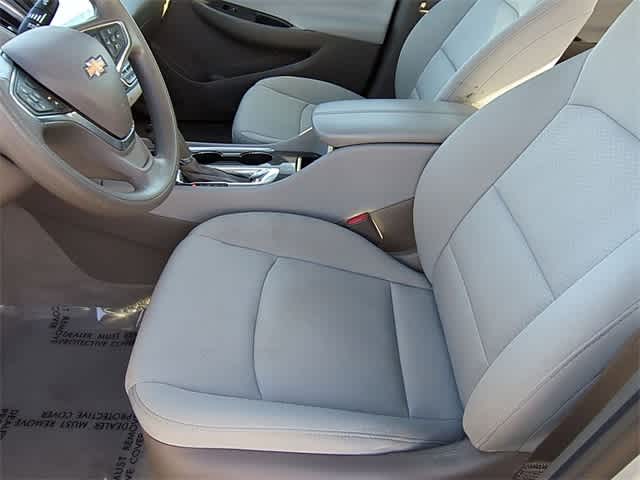 Thumbnail: 2020 Chevrolet Malibu - 17