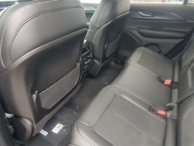 Thumbnail: 2025 Jeep Grand Cherokee - 18