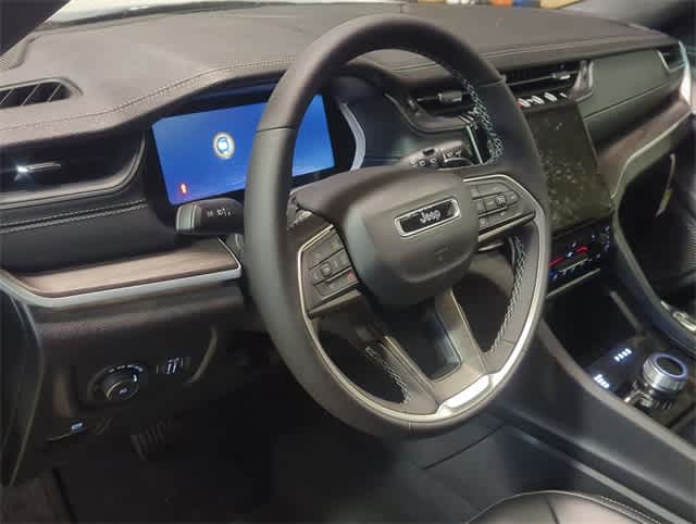 Thumbnail: 2025 Jeep Grand Cherokee - 10