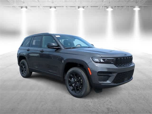2025 Jeep Grand Cherokee Altitude 2