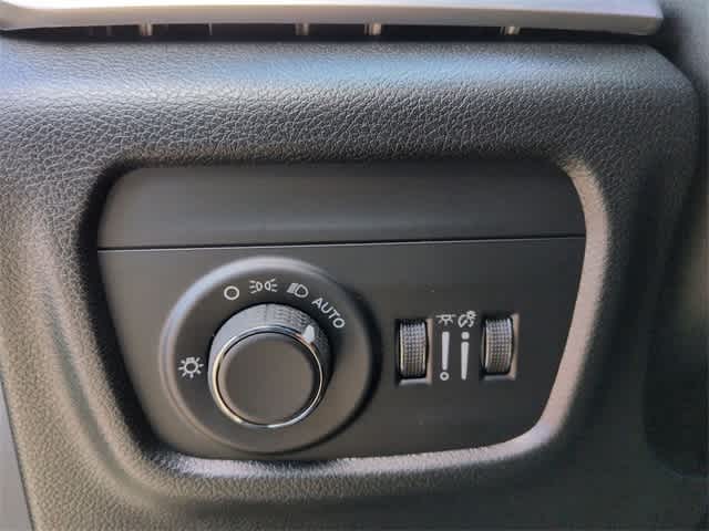 Thumbnail: 2025 Jeep Grand Cherokee - 24