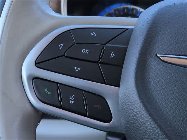 Thumbnail: 2021 Chrysler Pacifica - 27