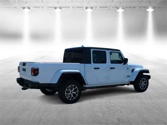 2024 Jeep Gladiator Sport 8