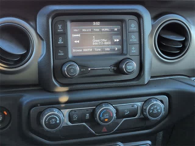 Thumbnail: 2019 Jeep Wrangler - 26