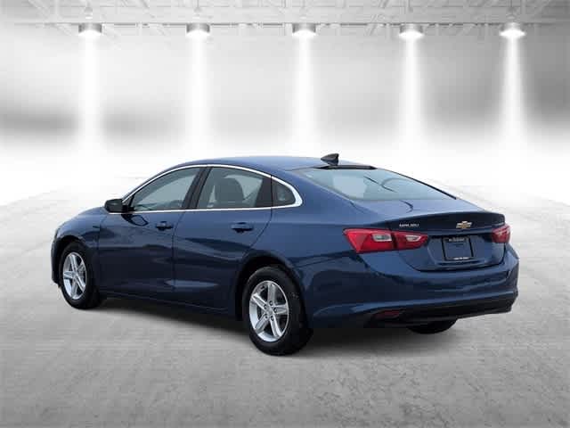 Thumbnail: 2023 Chevrolet Malibu - 6