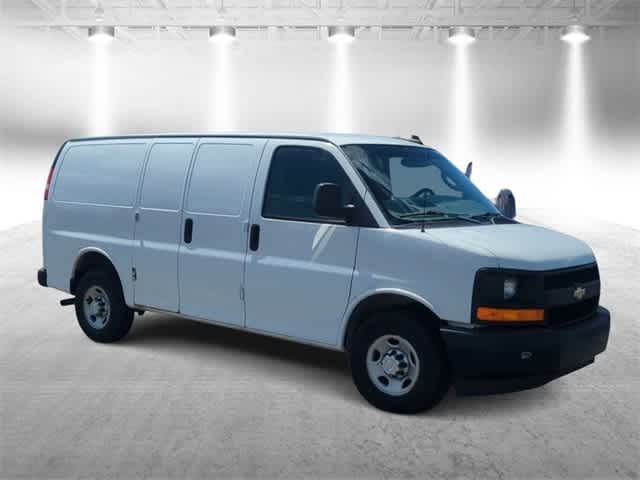 Thumbnail: 2017 Chevrolet Express - 2