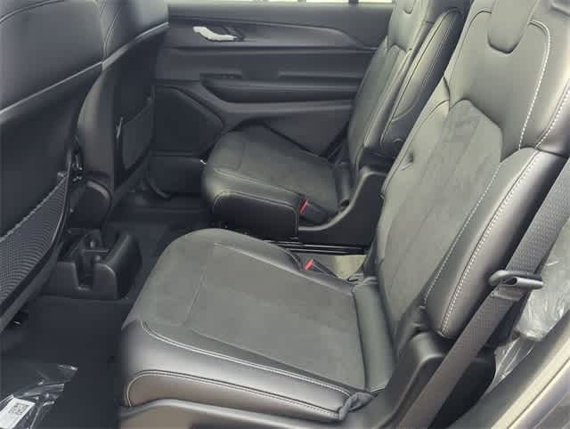 Thumbnail: 2025 Jeep Grand Cherokee L - 20