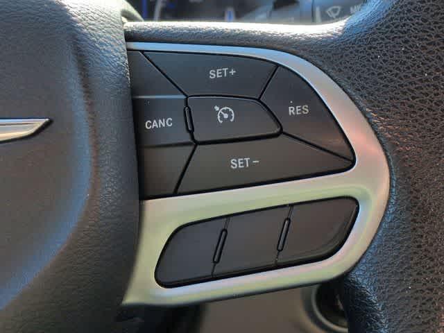 Thumbnail: 2020 Chrysler Pacifica - 26