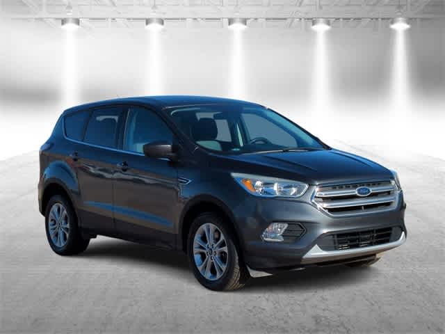 2017 Ford Escape SE photo 2