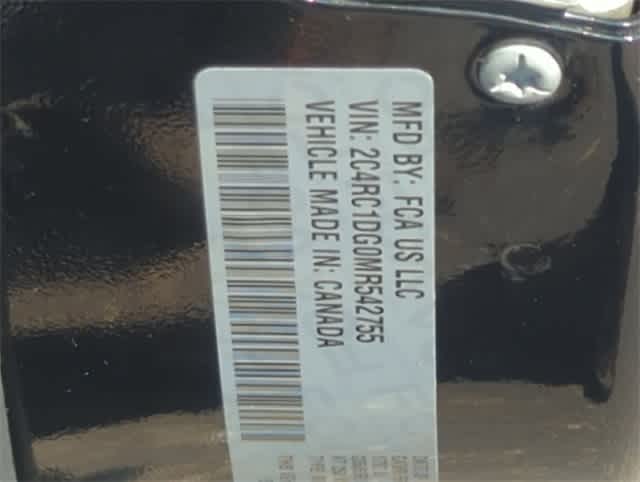 Thumbnail: 2021 Chrysler Voyager - 36
