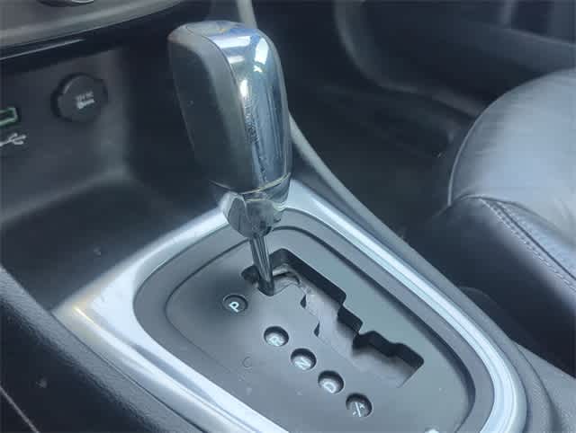 Thumbnail: 2012 Chrysler 200 - 32