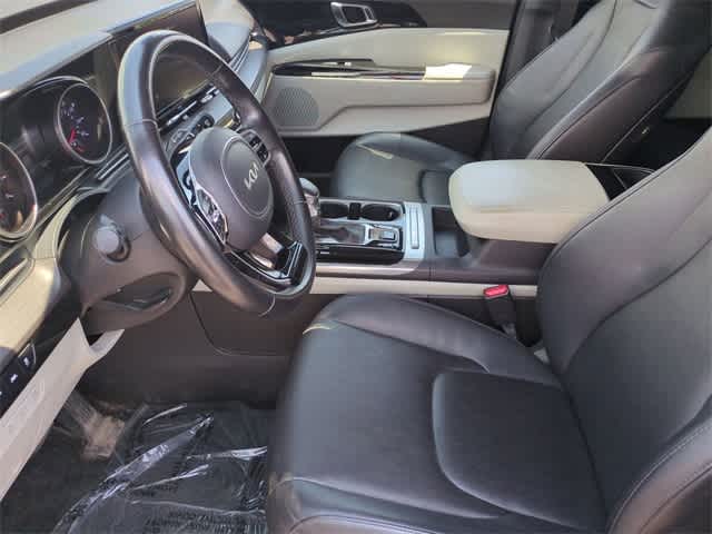 Thumbnail: 2022 Kia Carnival - 15