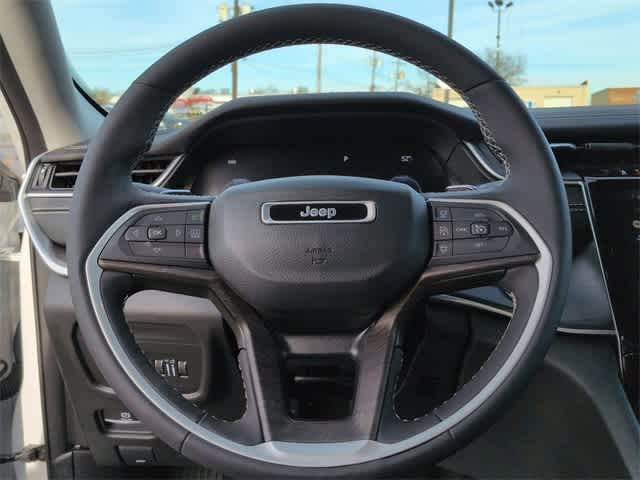 Thumbnail: 2023 Jeep Grand Cherokee - 23