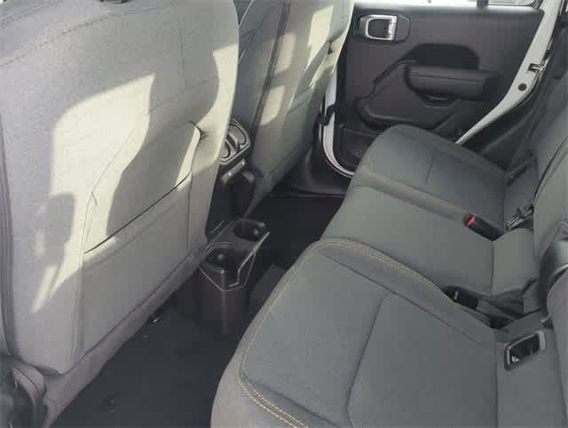 Thumbnail: 2026 Jeep Gladiator - 18