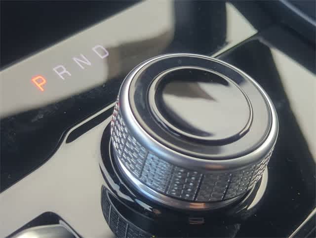 Thumbnail: 2025 Jeep Grand Cherokee - 32