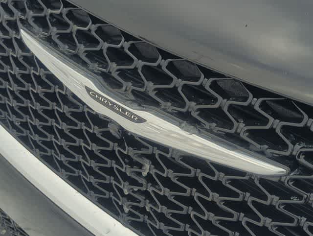 Thumbnail: 2026 Chrysler Pacifica - 12