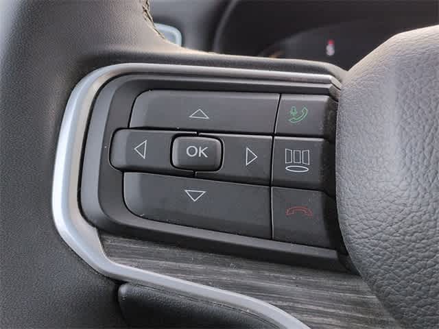 Thumbnail: 2024 Jeep Wagoneer - 24