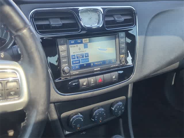 Thumbnail: 2012 Chrysler 200 - 29