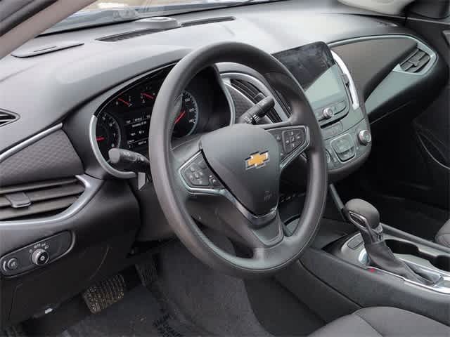 Thumbnail: 2023 Chevrolet Malibu - 10