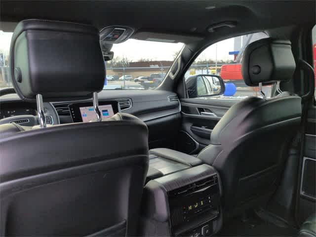 Thumbnail: 2024 Jeep Wagoneer - 17