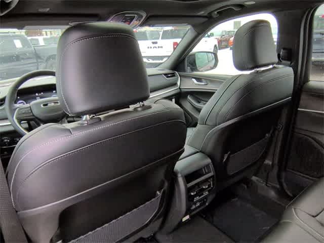 Thumbnail: 2025 Jeep Grand Cherokee - 19