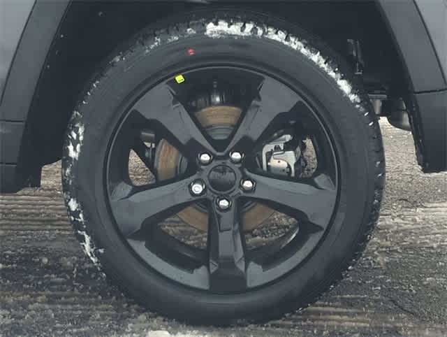 Thumbnail: 2025 Jeep Grand Cherokee - 14