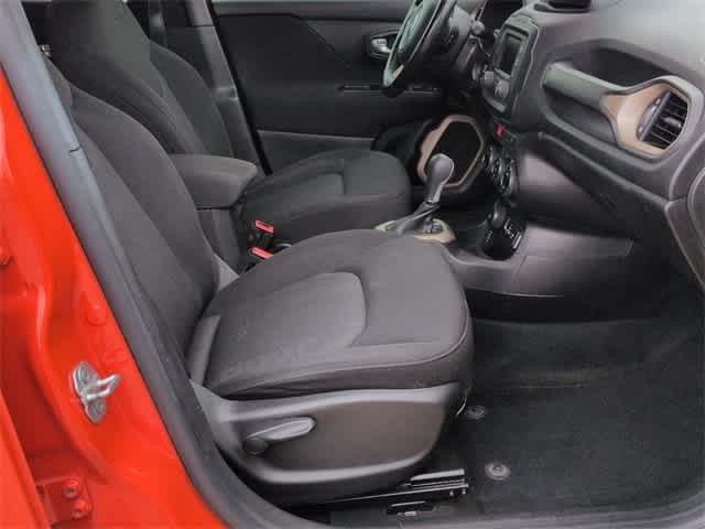 Thumbnail: 2017 Jeep Renegade - 27