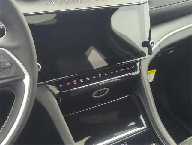 Thumbnail: 2026 Jeep Grand Cherokee - 28