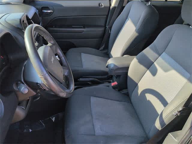 Thumbnail: 2010 Jeep Patriot - 16