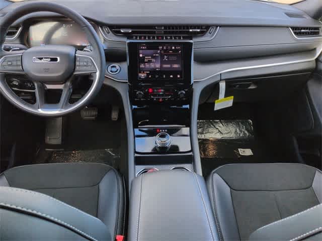 Thumbnail: 2025 Jeep Grand Cherokee - 22