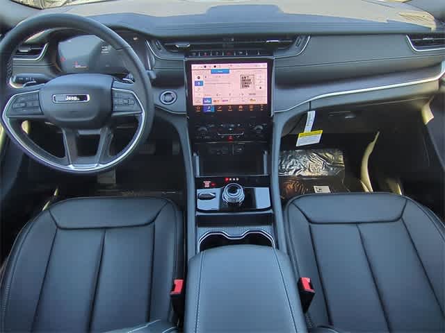 Thumbnail: 2025 Jeep Grand Cherokee - 16