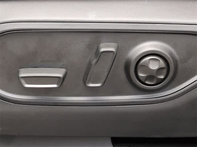 Thumbnail: 2025 Jeep Grand Cherokee - 17