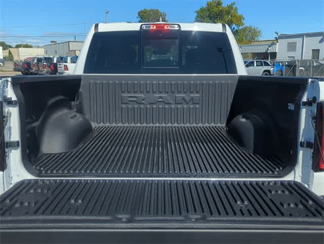 Thumbnail: 2025 RAM 1500 - 32