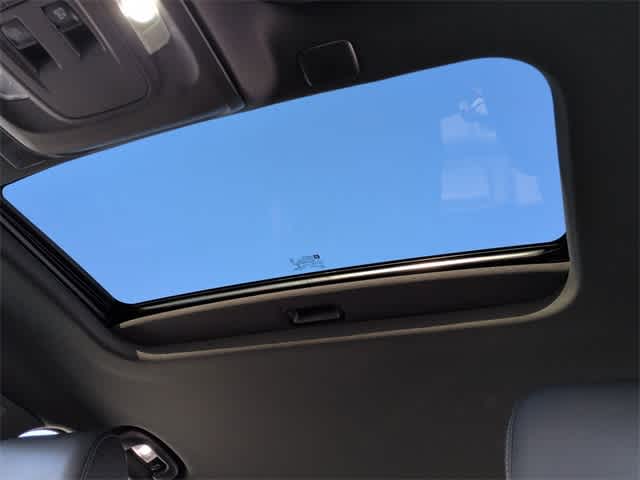 Thumbnail: 2023 Cadillac CT4 - 18