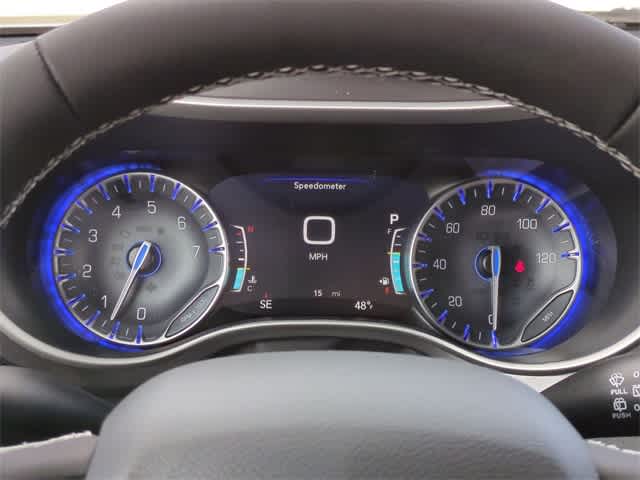 Thumbnail: 2026 Chrysler Pacifica - 34