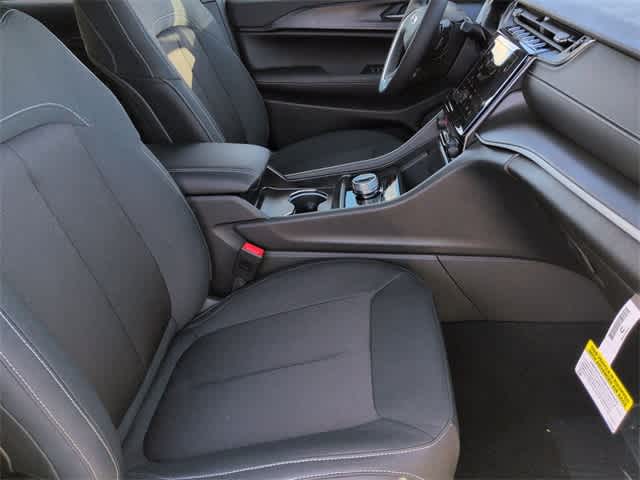 Thumbnail: 2025 Jeep Grand Cherokee - 22