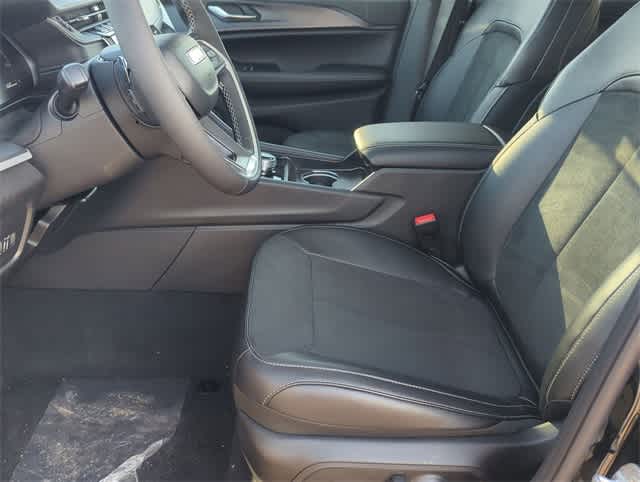 Thumbnail: 2025 Jeep Grand Cherokee L - 16