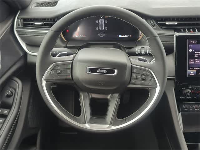 Thumbnail: 2025 Jeep Grand Cherokee - 24