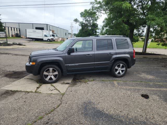 Thumbnail: 2016 Jeep Patriot - 24