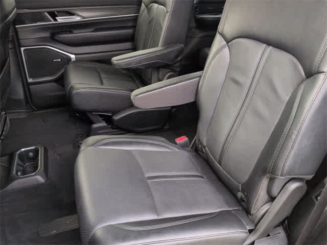 Thumbnail: 2024 Jeep Wagoneer - 18