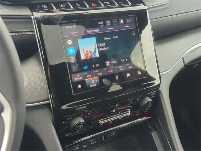 Thumbnail: 2025 Jeep Grand Cherokee - 29