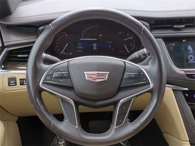 Thumbnail: 2017 Cadillac XT5 - 21