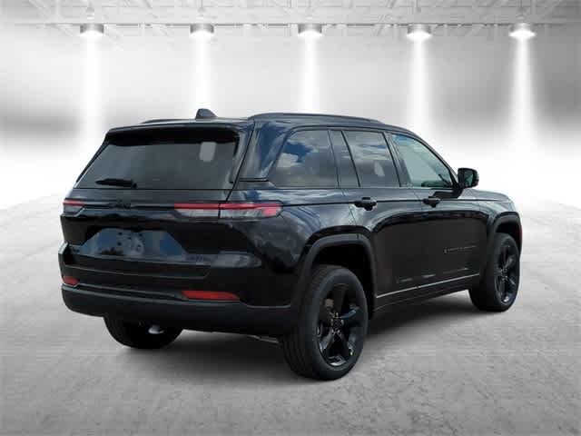 Thumbnail: 2025 Jeep Grand Cherokee - 8