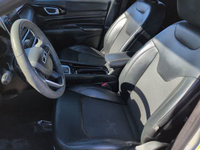 Thumbnail: 2022 Jeep Compass - 16
