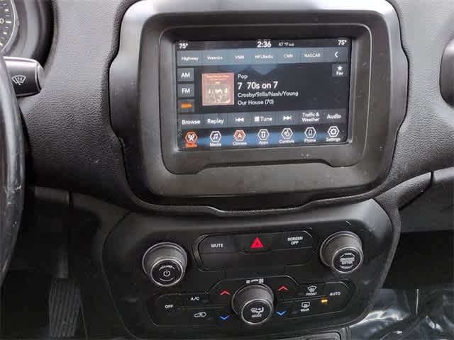 Thumbnail: 2019 Jeep Renegade - 28