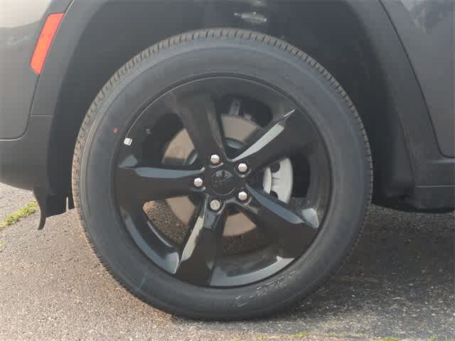 2025 Jeep Grand Cherokee Altitude 13