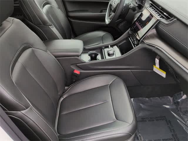 Thumbnail: 2025 Jeep Grand Cherokee - 23