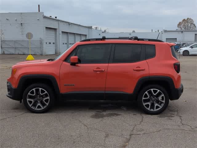 Thumbnail: 2017 Jeep Renegade - 11