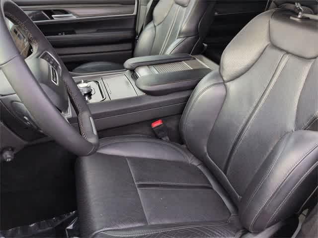 Thumbnail: 2024 Jeep Wagoneer - 15