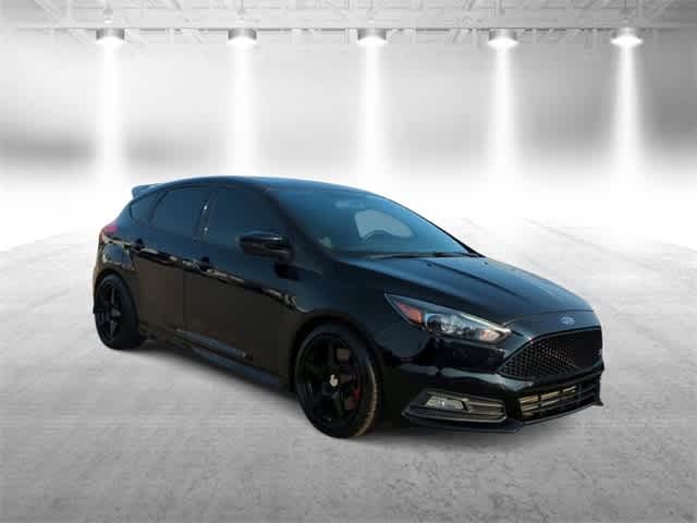 Used 2016 Ford Focus ST with VIN 1FADP3L99GL295848 for sale in Garden City, MI